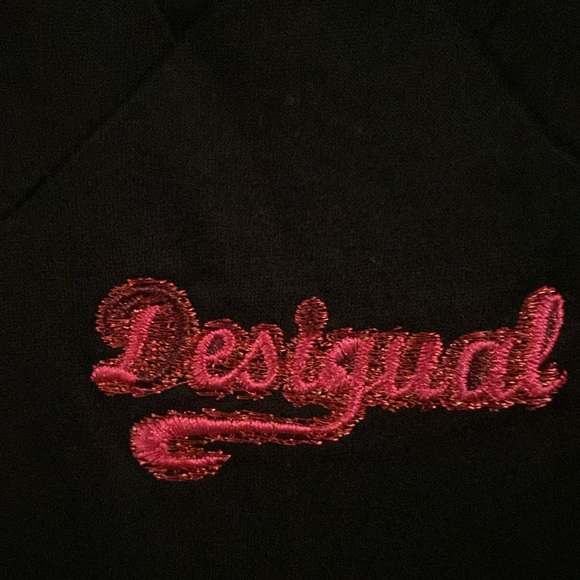 Color black in good condition - Picture 3 of 3